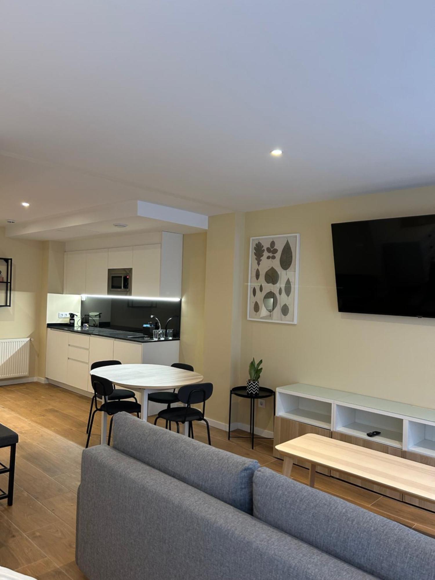 Apartamentos Turisticos Aeropuerto Barajas 马德里 外观 照片